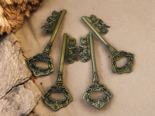 Attariye Büyük Kapı Anahtarı Şişe Açacağı Duvar Dekor Vintage Avrupa Tasarım Pirinç 18 cm SA-102