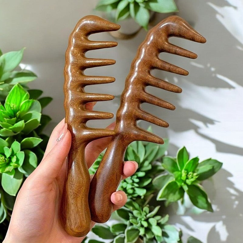 Sorendy Kıvırcık Saçlar için Ahşap Sandal Ağacı Geniş Dişli Tarak AT-118 - 20 cm Seyrek Dişli Doğal