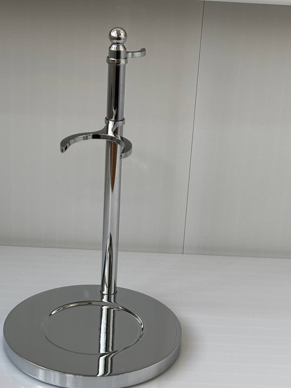 Tıraş Makinesi ve Sakal Fırçası Standı Modern Tasarımlı Ağırlıklı K-20 Çinko Gövde
