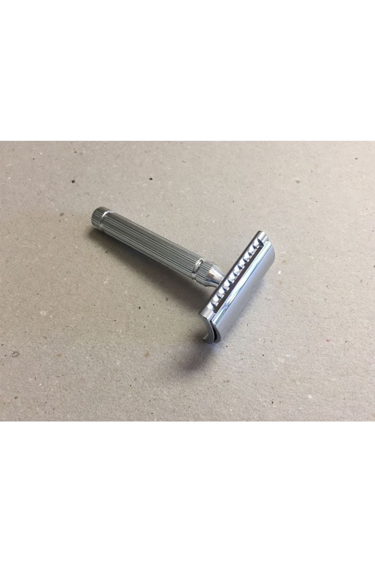 Fatip 42100 Grande Geleneksel Tıraş Makinesi Üç Parçalı Nikel Jiletli Çift Kenarlı Sakal Bıçağı