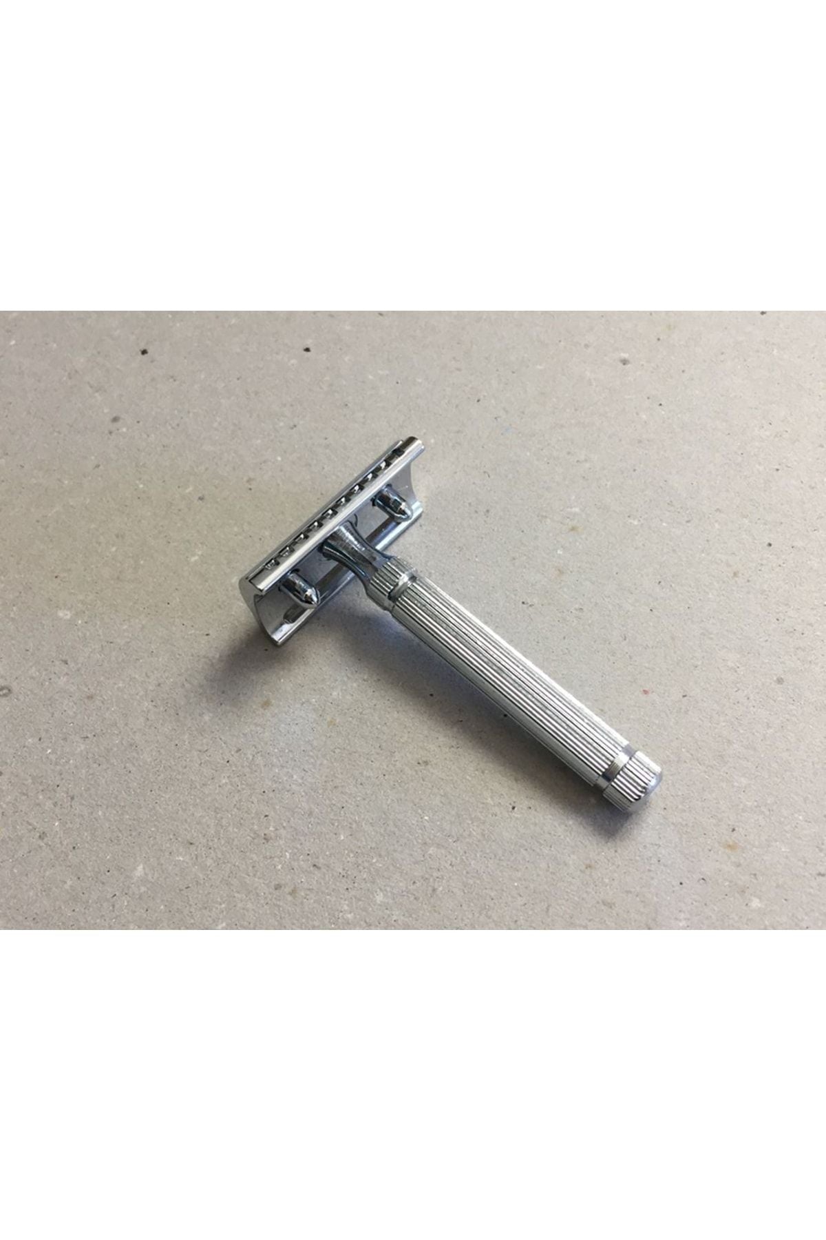 Fatip 42100 Grande Geleneksel Tıraş Makinesi Üç Parçalı Nikel Jiletli Çift Kenarlı Sakal Bıçağı