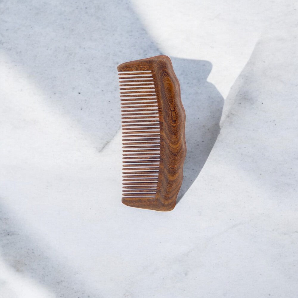 Sandal Ağacı Doğal TarakDüz Saçlar için Ahşap Tarak Doğal Kokulu El Yapımı 13 cm - AT-122