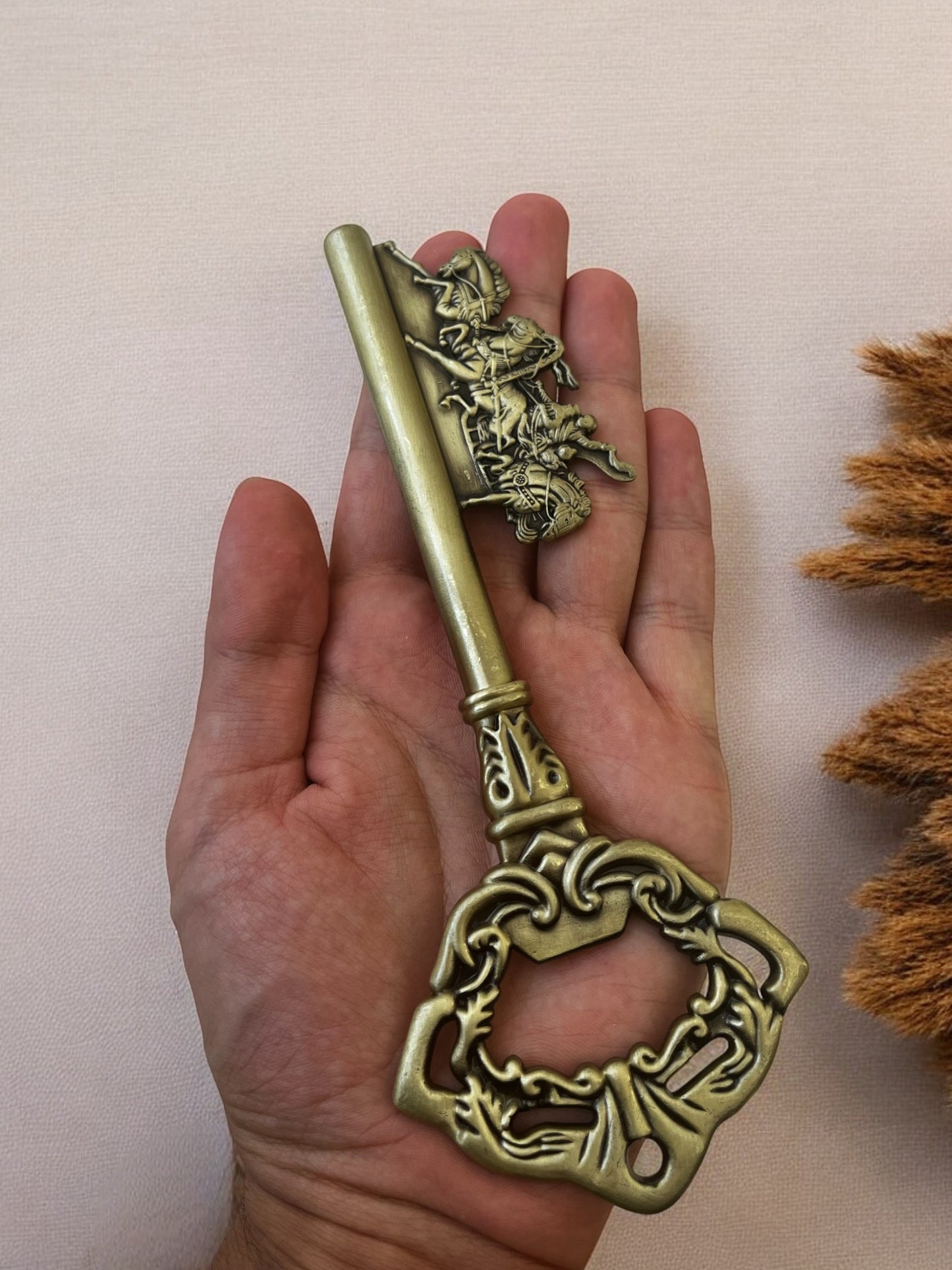 Attariye Büyük Kapı Anahtarı Şişe Açacağı Duvar Dekor Vintage Avrupa Tasarım Pirinç 18 cm SA-102