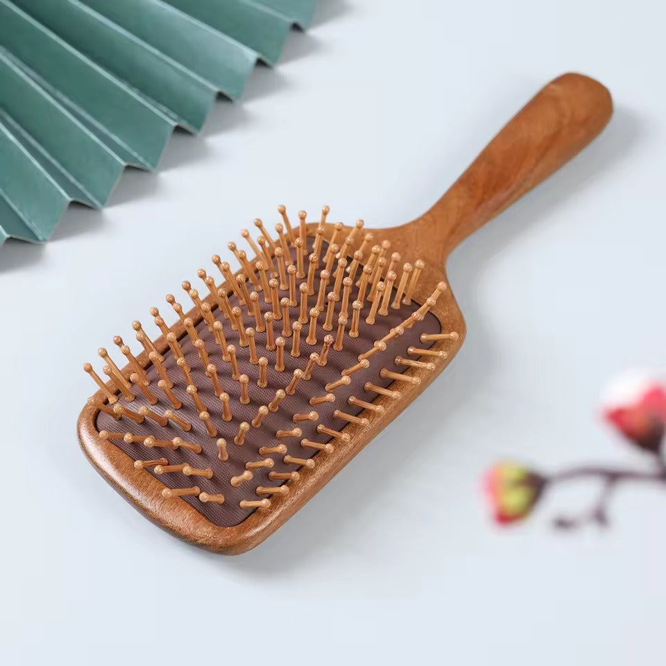 
Sandal Ağacı Ahşap Uçlu Saç Fırçası Hava Yastıklı Doğal Ahşap Geniş Fırça Açıcı Büyük Boy AF-110