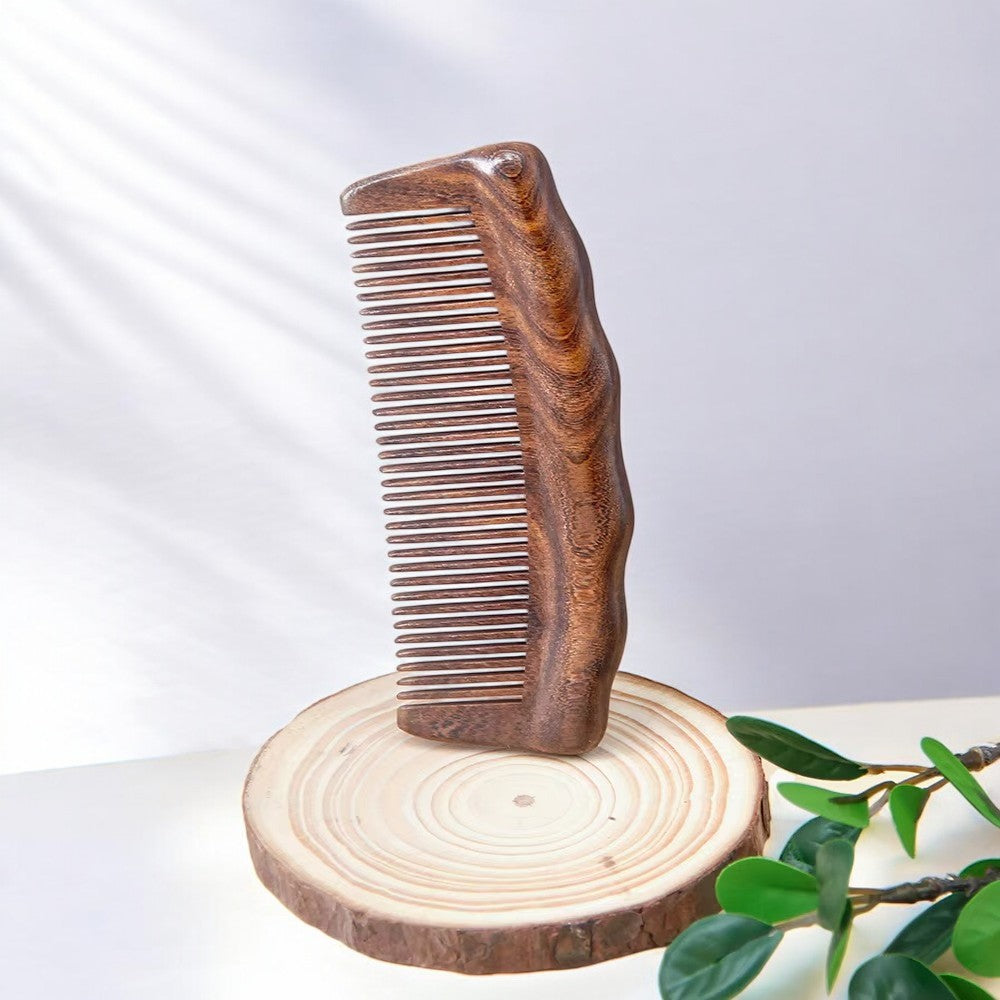 
Sandal Ağacı Doğal TarakDüz Saçlar için Ahşap Tarak Doğal Kokulu El Yapımı 13 cm - AT-122