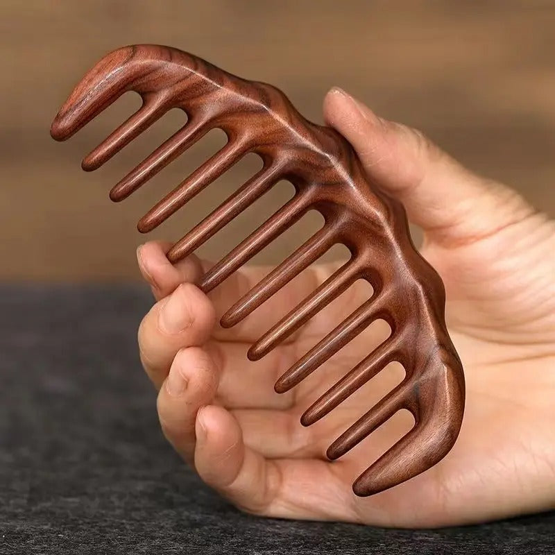 
Kıvırcık Saçlar için Ahşap Sandal Ağacı Geniş Seyrek Dişli Tarak AT-129 - 12 cm Mini Boy Tarağı